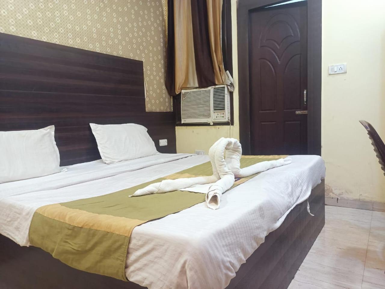 Hotel Park Avenue Lucknow Exterior photo